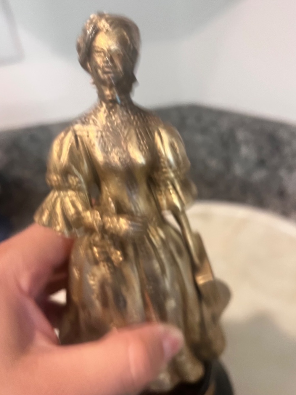 Vintage Avon 1992 District Award #1 Total Sales 1991-1992 Metal Figurine Trophy - Picture 10 of 11